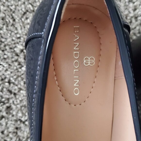 Bandolino navy patent shoes size 8 - Picture 5 of 7